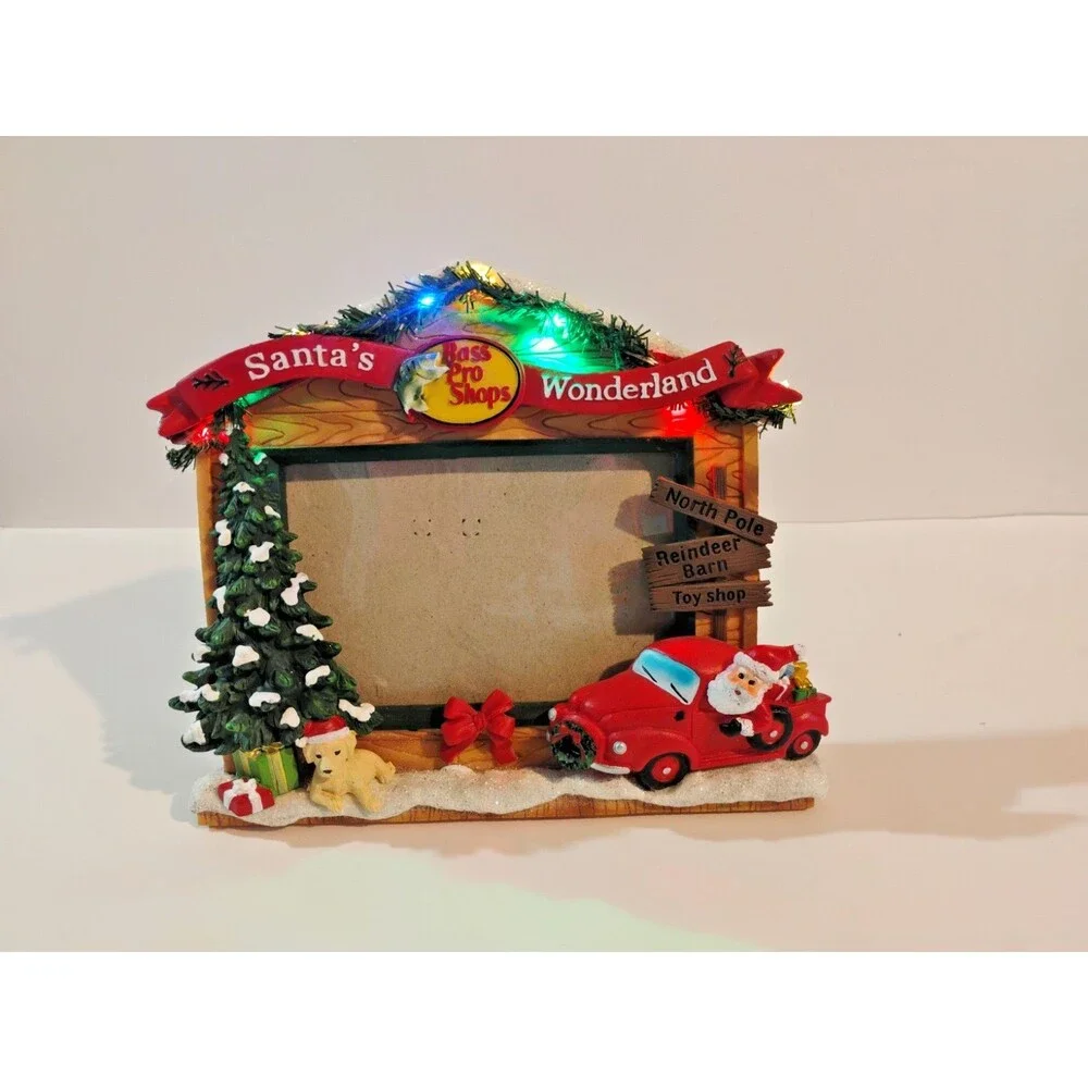 BASS PRO SHOPS SANTA'S WONDERLAND LED PHOTO FRAME